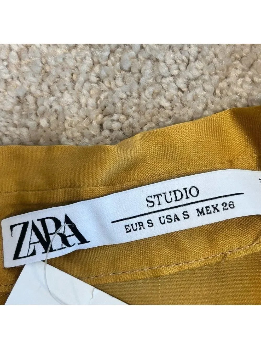 Zara studio collection mustard yellow artistic paint splatter blouse S NWOT RARE - Picture 9 of 15